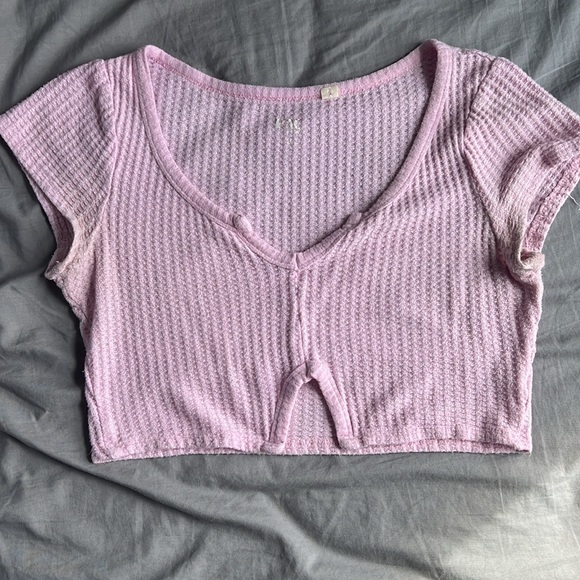 Pacsun Cropped Light Tees - Picture 2 of 4